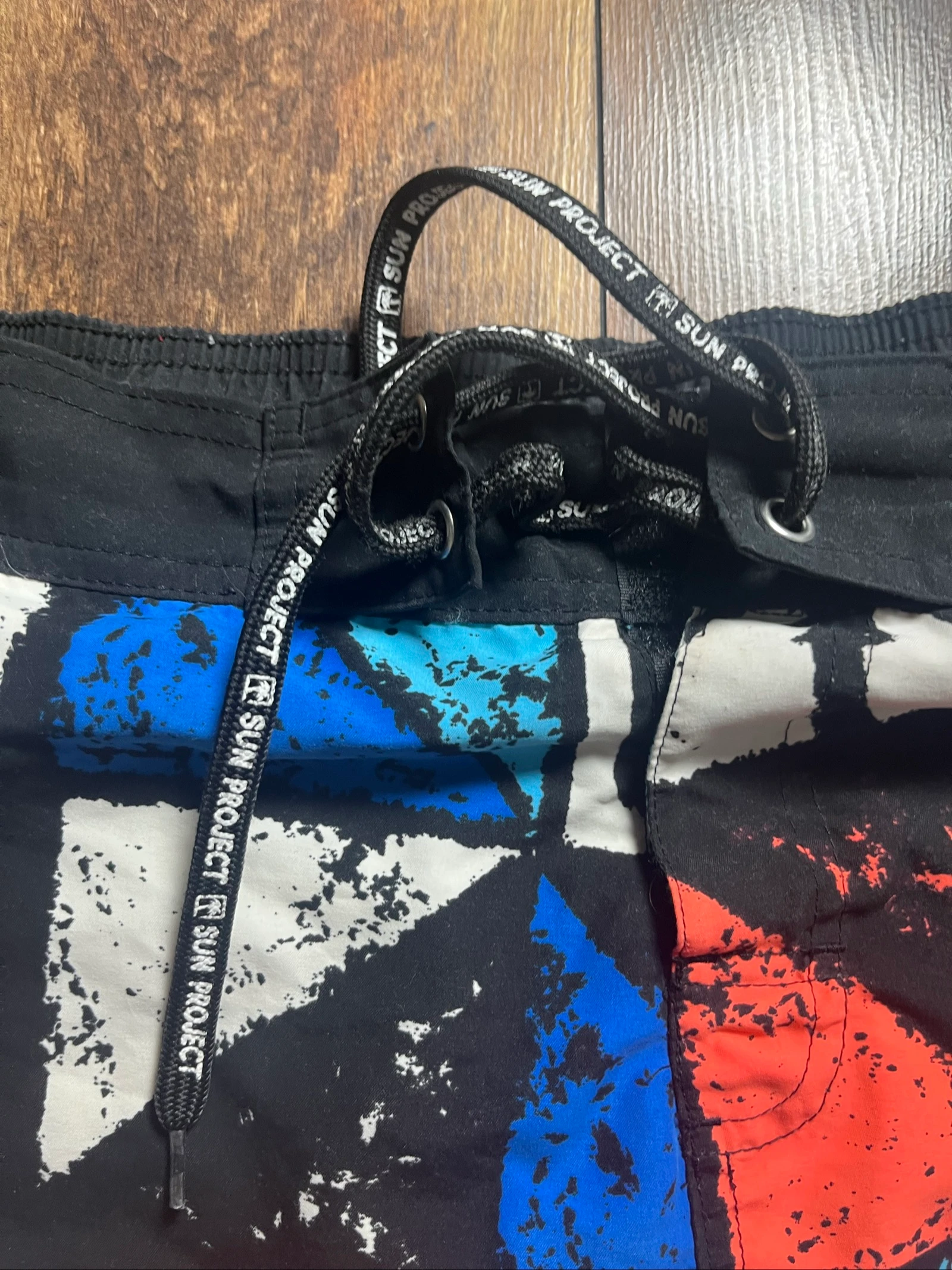 Black boardshorts with geometric palm tree triangle print - Sun Project - Size M - very good condition – photo 4